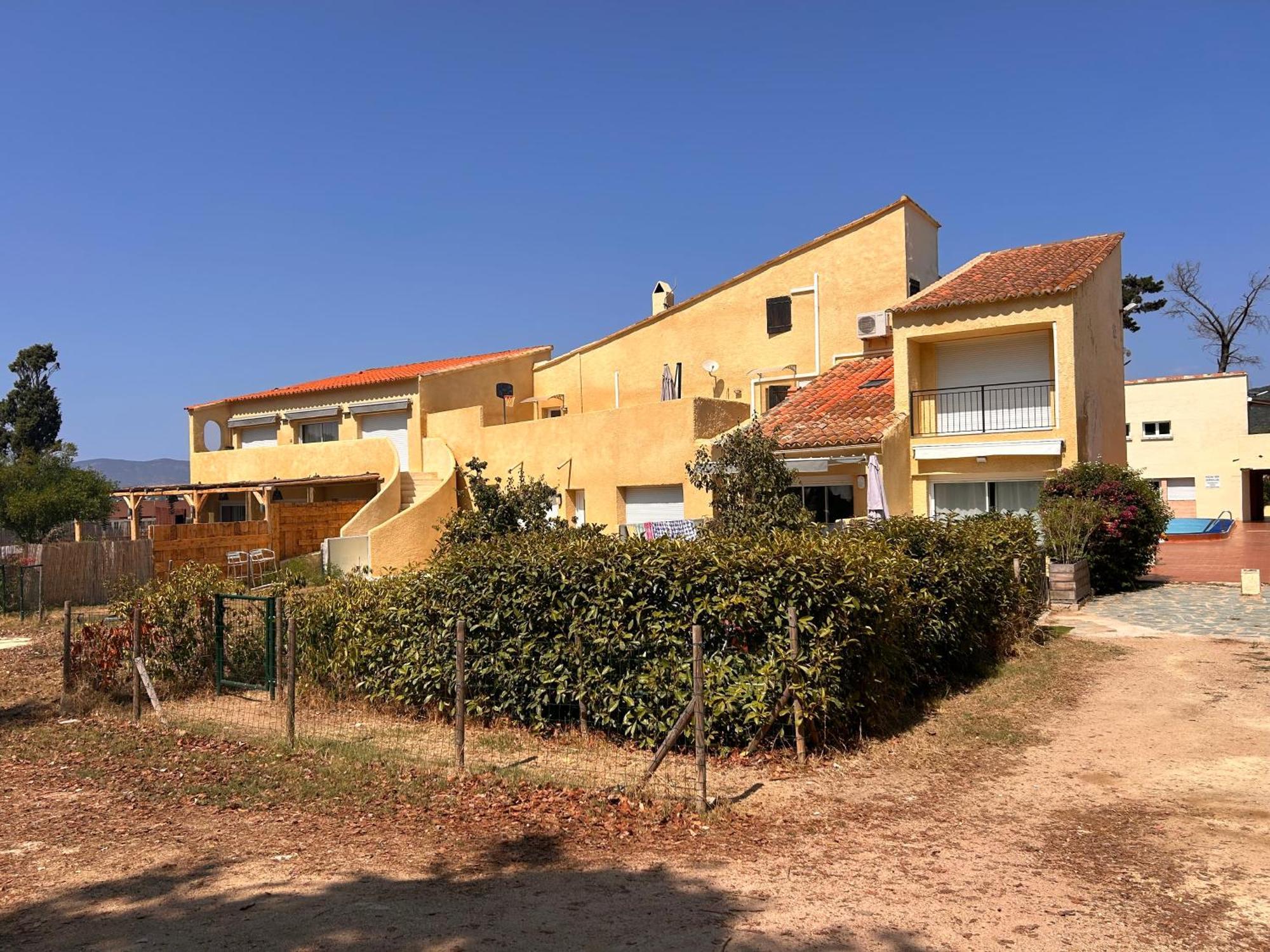 La Belle Vie F4 Bord De Plage Avec Jardin Calcatoggio  Dış mekan fotoğraf